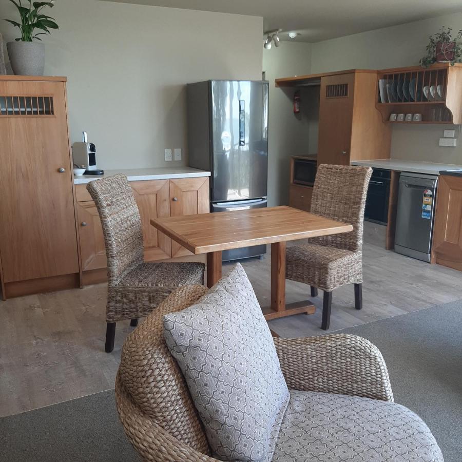 Ohiwa Beach Apartments/ Motel Opotiki Bagian luar foto